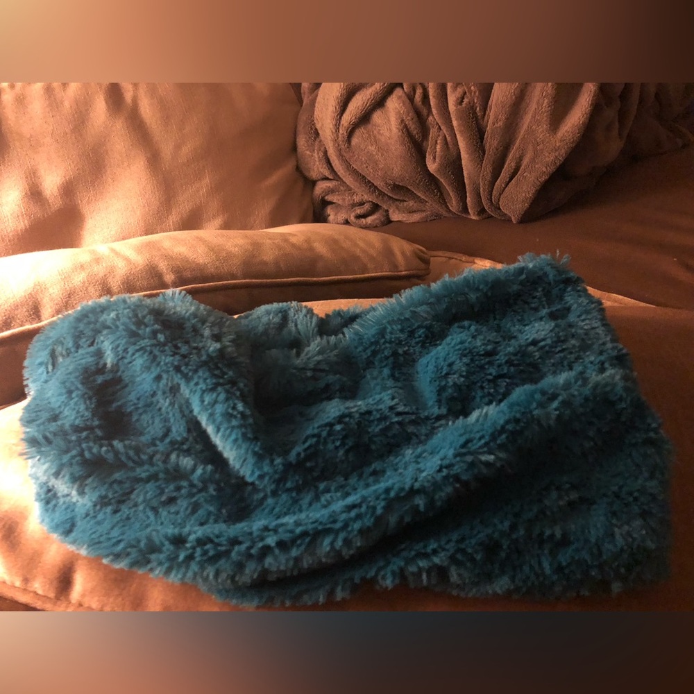 Momentum Brand Faux Rabbit Fur Infinity Scarf- 856 $30 or $25 w/offer